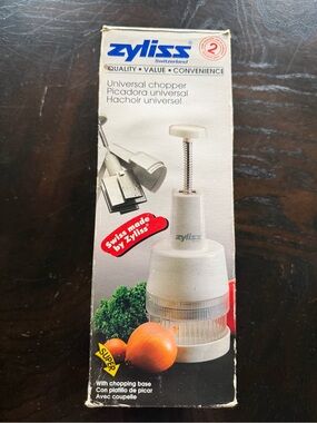 Zyliss Universal Chopper - White